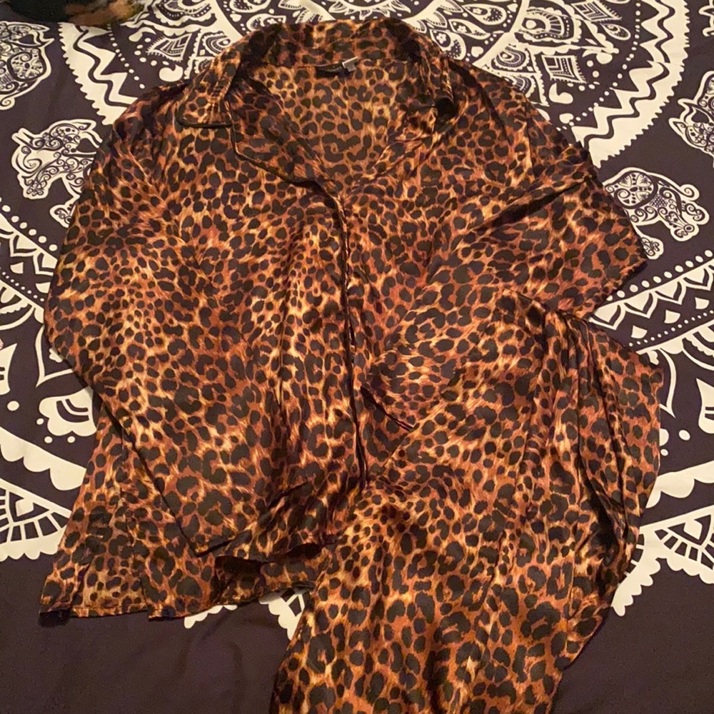 Fredericks of Hollywood Silk Leopard pajama set